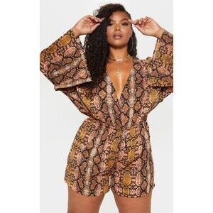PrettyLittleThing Women’s Size Medium Snake Print Flare Sleeve Playsuit Romper